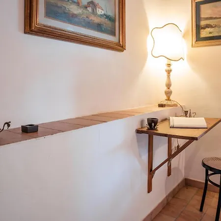 La Torretta Di Country house *